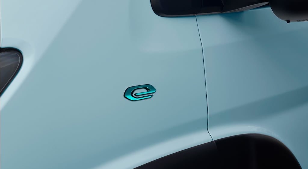 PEUGEOT Boxer electric detail